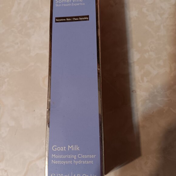 Kate Sommerville - Picture 5 of 5